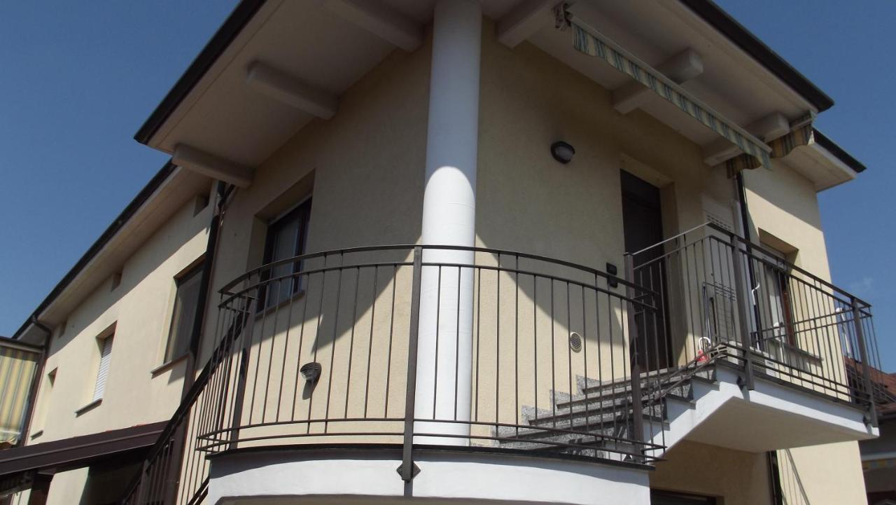 Yellow House Cir 12040 Cassano Magnago Exterior photo